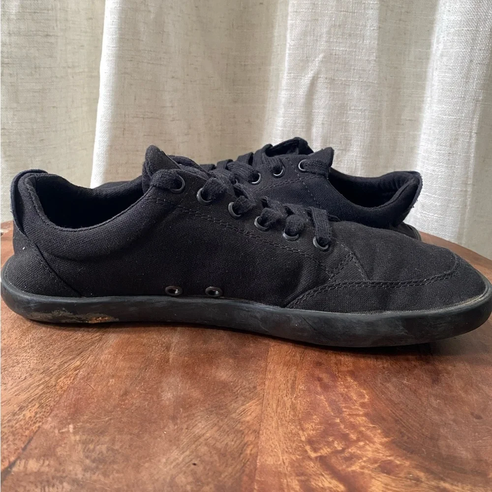 Splay Canvas Shoes - Picture 5 of 8